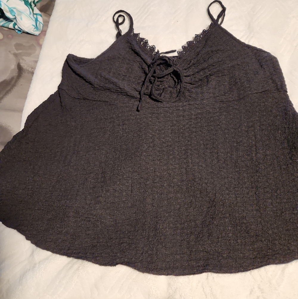 SHEIN Black Lace-Trim Tie-Front Cami